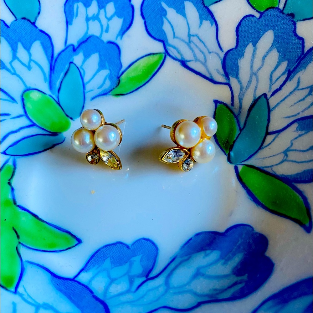 Vintage Richelieu, gold tone, faux pearl & leaf rhinestones, pierced earrings